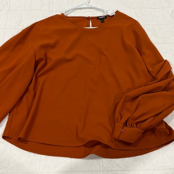 Express Tops - Orange loose fit express blouse long sleeve